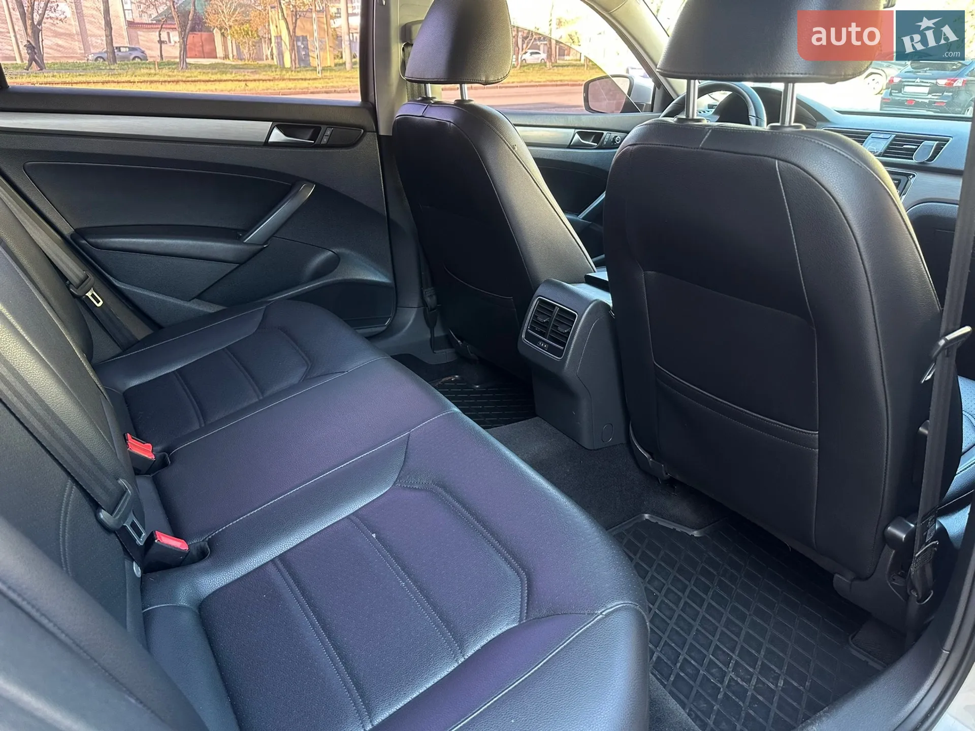 2013 Volkswagen Passat - мініатюра 28