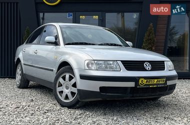 Седан Volkswagen Passat 1999 в Коломиї