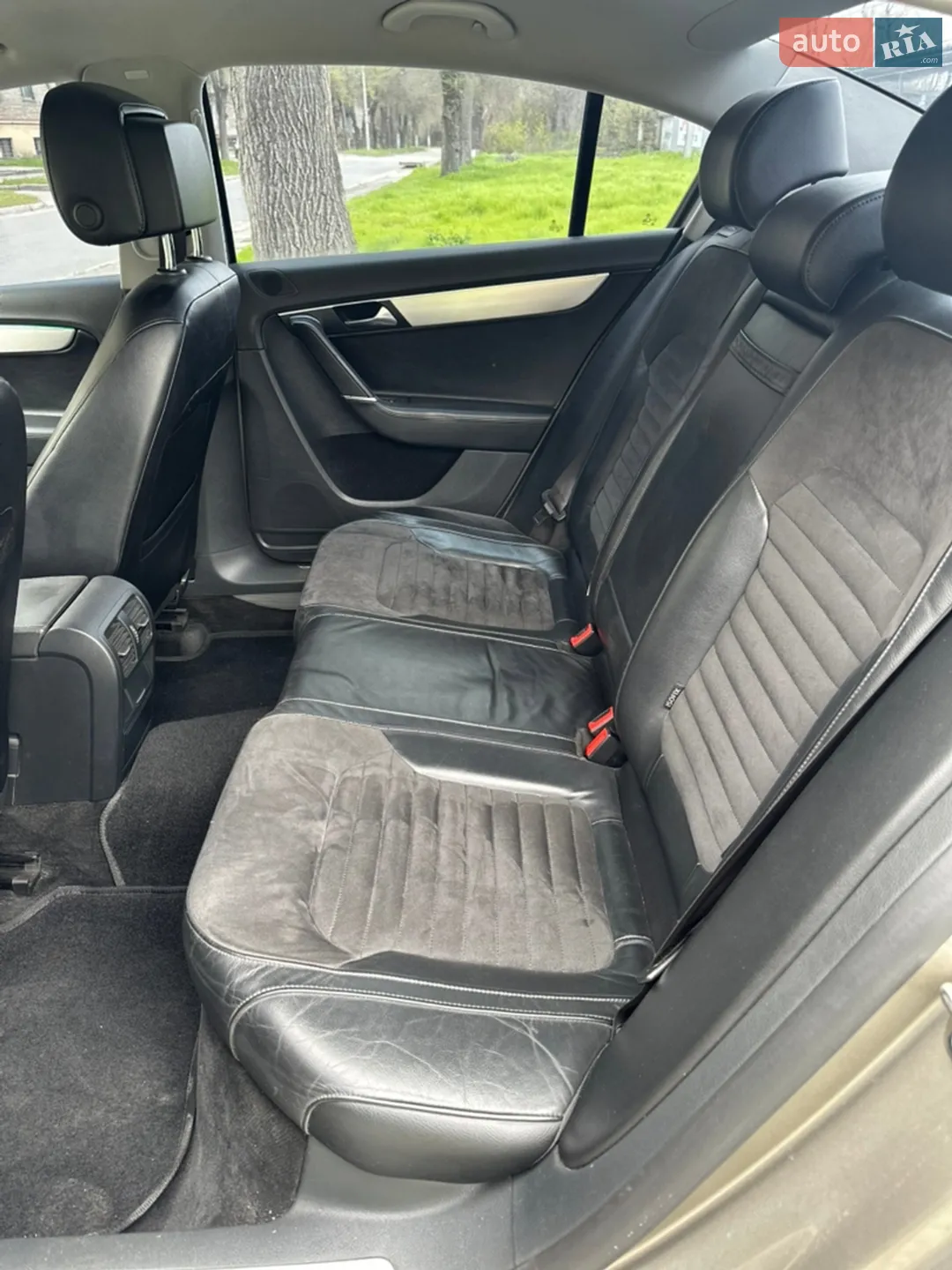 2012 Volkswagen Passat - мініатюра 12