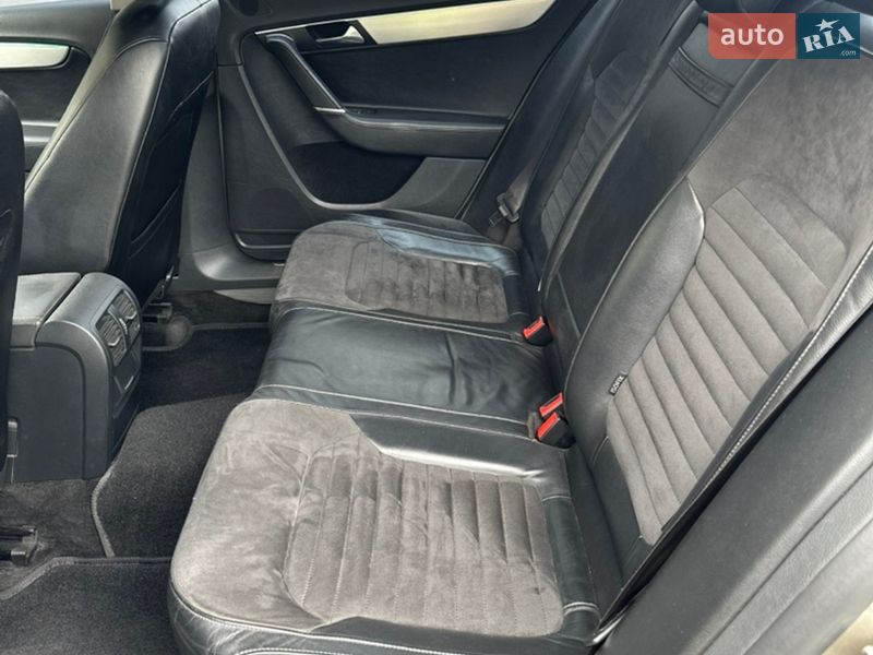 Седан Volkswagen Passat 2012 в Каменском