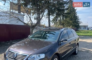 Універсал Volkswagen Passat 2009 в Коломиї