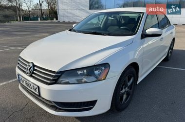 Седан Volkswagen Passat 2013 в Ізмаїлі