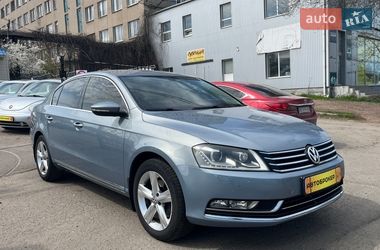 Седан Volkswagen Passat 2011 в Миколаєві