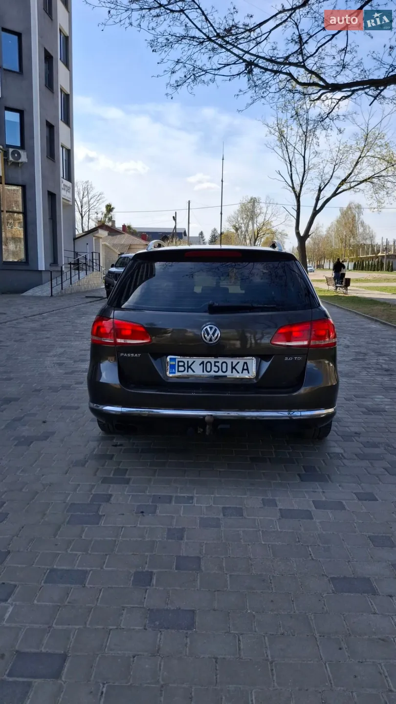 2011 Volkswagen Passat - мініатюра 10