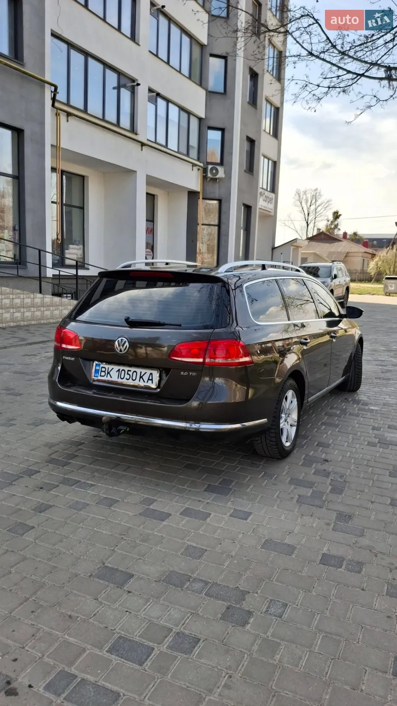 2011 Volkswagen Passat - мініатюра 9