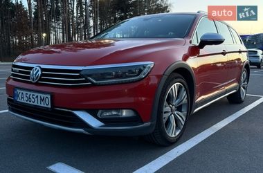 Універсал Volkswagen Passat 2016 в Києві