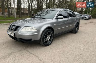 Седан Volkswagen Passat 2002 в Тульчині