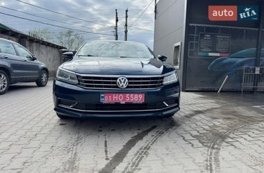 Седан Volkswagen Passat 2018 в Мостиске