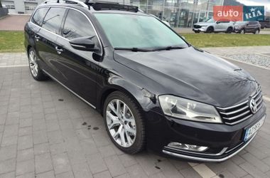 Универсал Volkswagen Passat 2012 в Мукачево