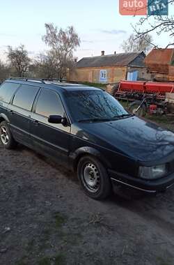 Универсал Volkswagen Passat 1988 в Дубно