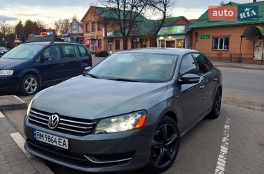 Седан Volkswagen Passat 2014 в Ромнах