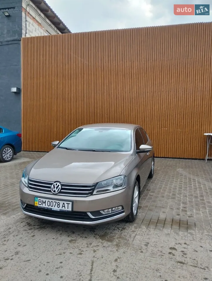 2010 Volkswagen Passat - мініатюра 10