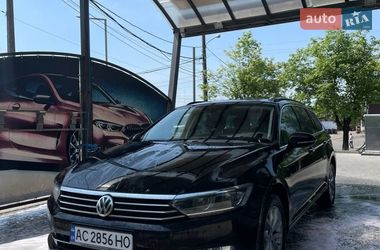 Універсал Volkswagen Passat 2015 в Любомлі