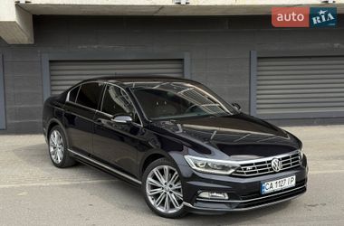 Седан Volkswagen Passat 2017 в Києві