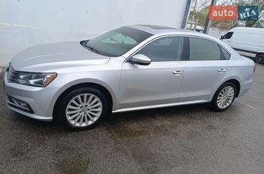 Седан Volkswagen Passat 2016 в Ивано-Франковске
