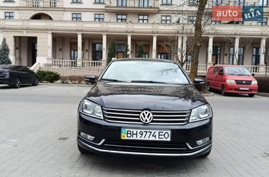 Седан Volkswagen Passat 2012 в Одесі