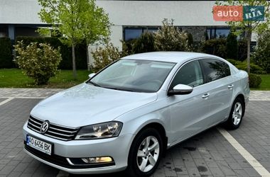 Седан Volkswagen Passat 2012 в Мукачевому