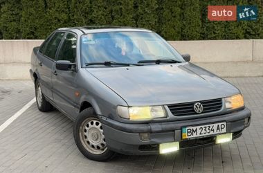 Седан Volkswagen Passat 1995 в Ровно