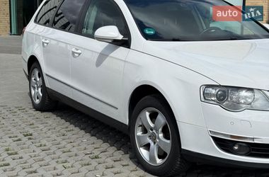 Універсал Volkswagen Passat 2009 в Хмельницькому