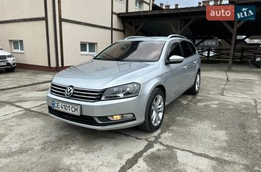 Універсал Volkswagen Passat 2012 в Чернівцях