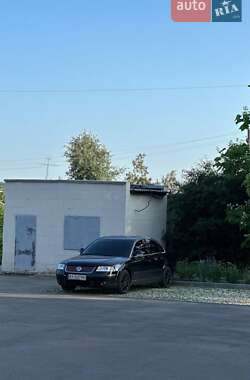 Седан Volkswagen Passat 2004 в Харкові