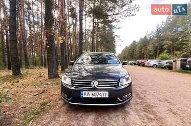 Универсал Volkswagen Passat 2013 в Старом Самборе