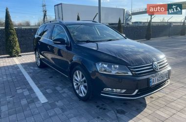 Универсал Volkswagen Passat 2012 в Киеве