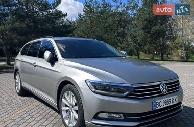 Универсал Volkswagen Passat 2015 в Судовой Вишне