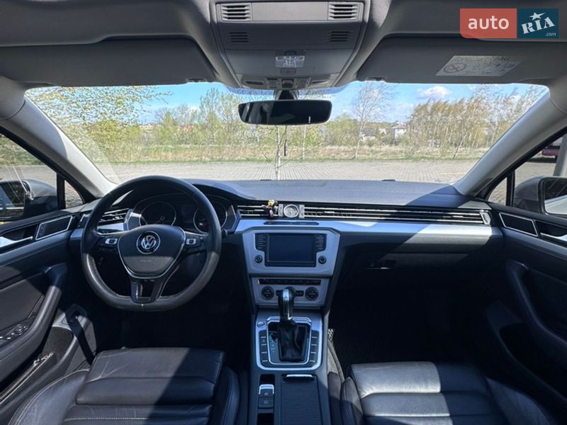 Универсал Volkswagen Passat 2015 в Судовой Вишне