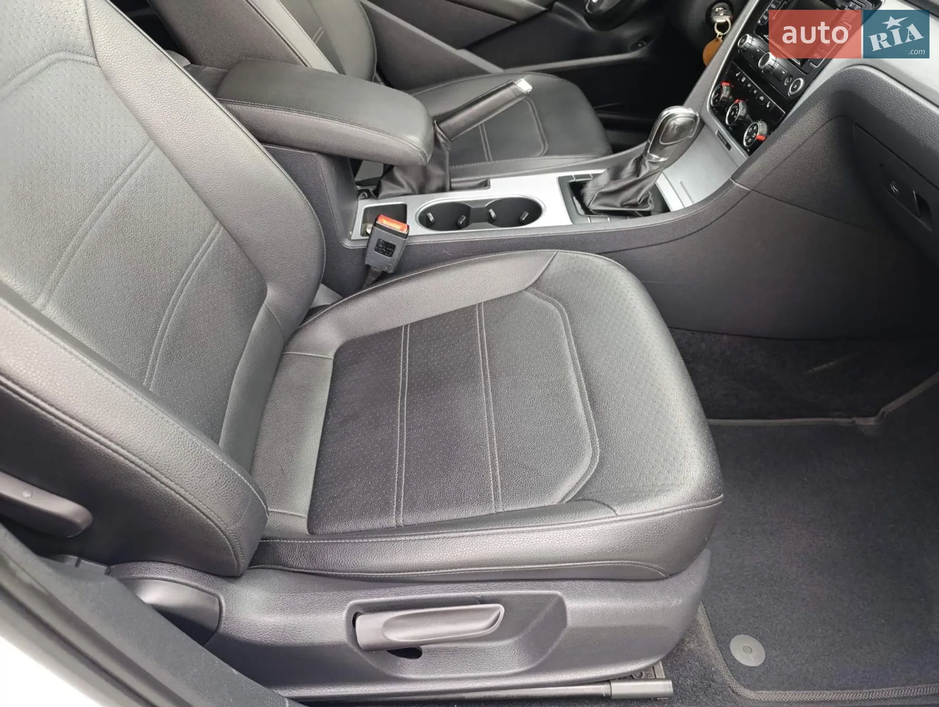 2012 Volkswagen Passat - мініатюра 27