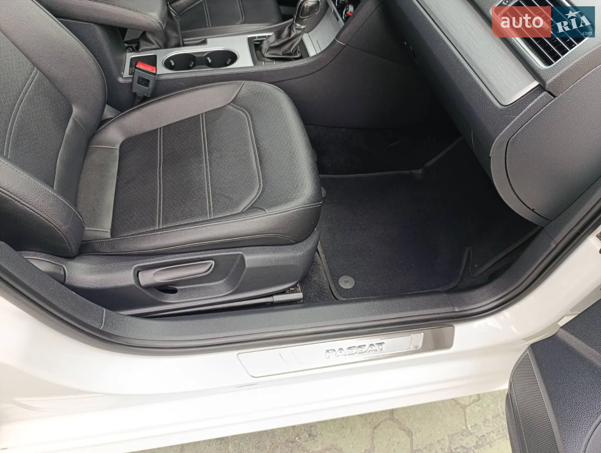 2012 Volkswagen Passat - мініатюра 31