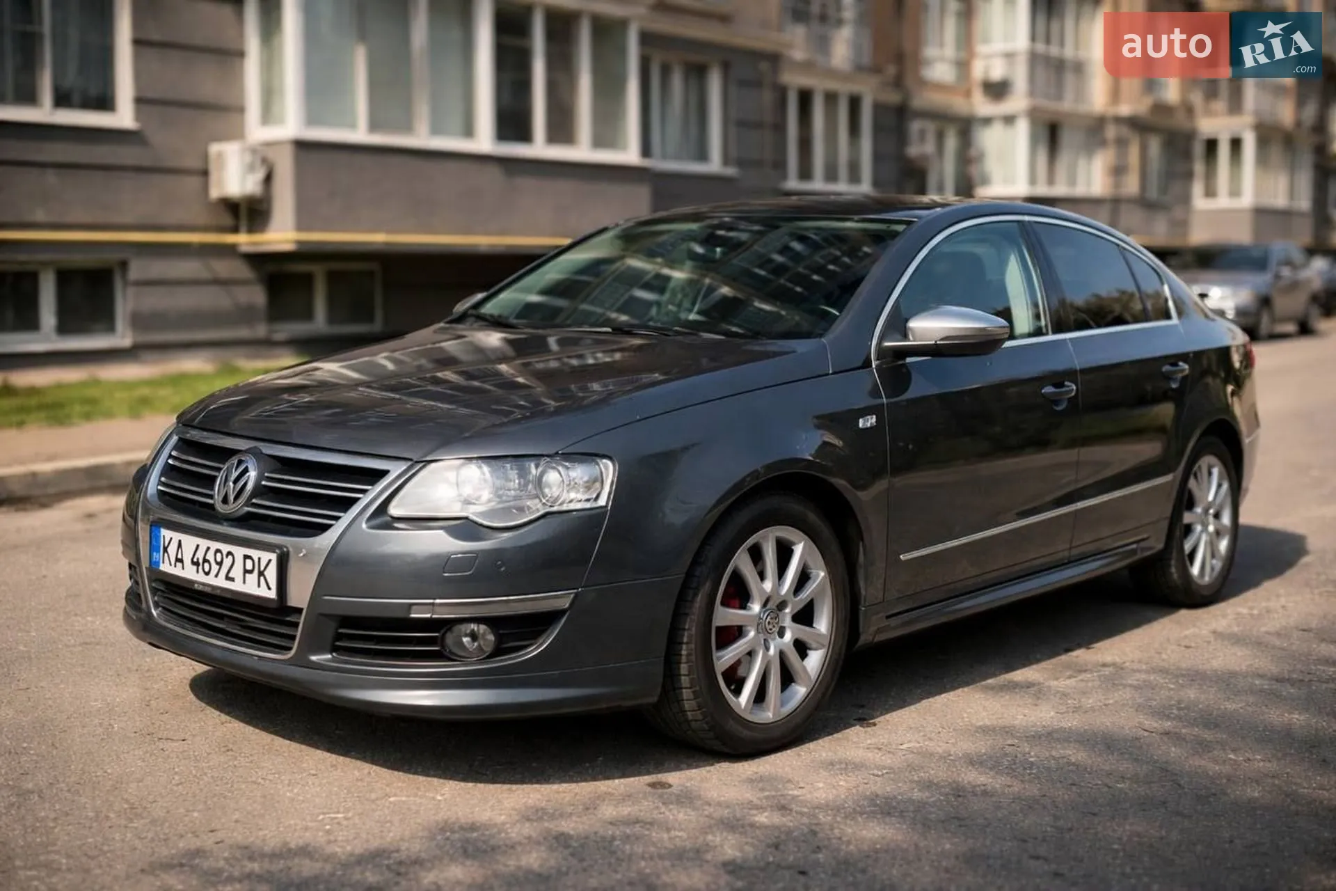 2010 Volkswagen Passat - мініатюра 2