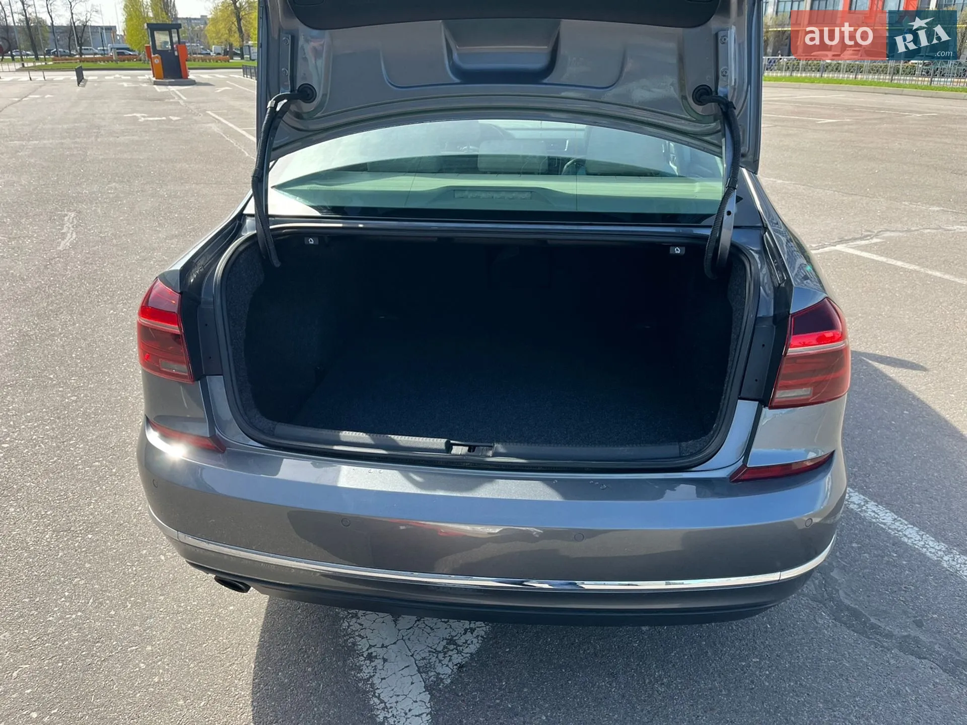 2017 Volkswagen Passat - мініатюра 10