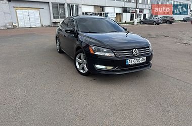 Седан Volkswagen Passat 2012 в Чернігові