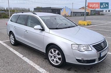 Універсал Volkswagen Passat 2008 в Чернівцях