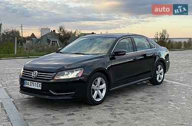 Седан Volkswagen Passat 2012 в Черкассах