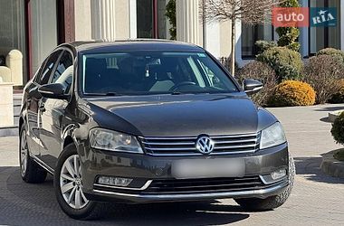 Седан Volkswagen Passat 2013 в Моршині