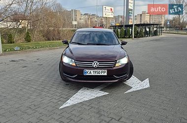 Седан Volkswagen Passat 2013 в Киеве
