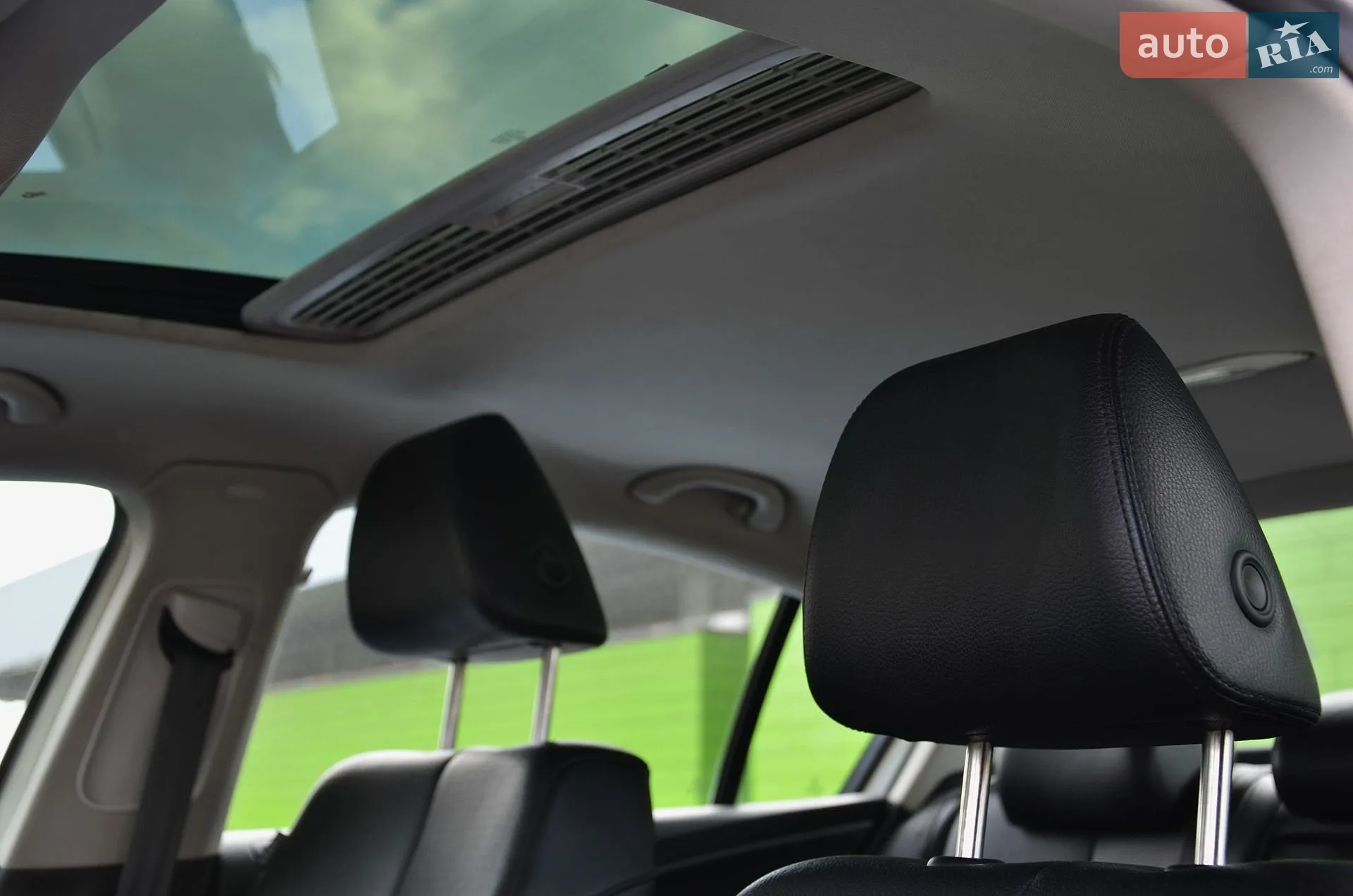 2010 Volkswagen Passat - мініатюра 26