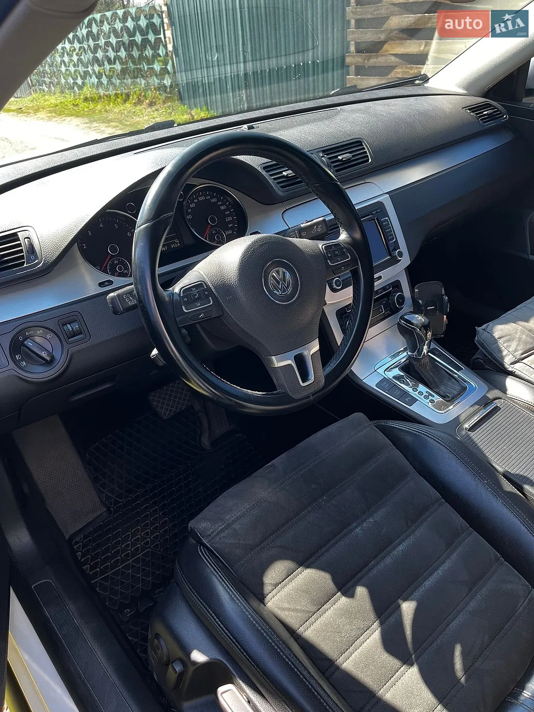 2010 Volkswagen Passat - мініатюра 8