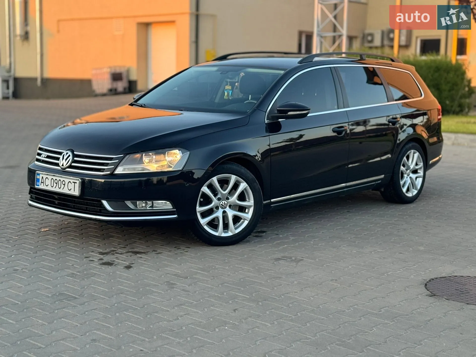2010 Volkswagen Passat - мініатюра 46