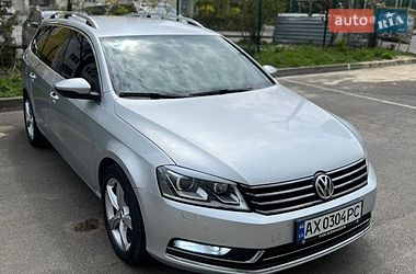Універсал Volkswagen Passat 2013 в Харкові