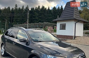 Универсал Volkswagen Passat 2011 в Старом Самборе