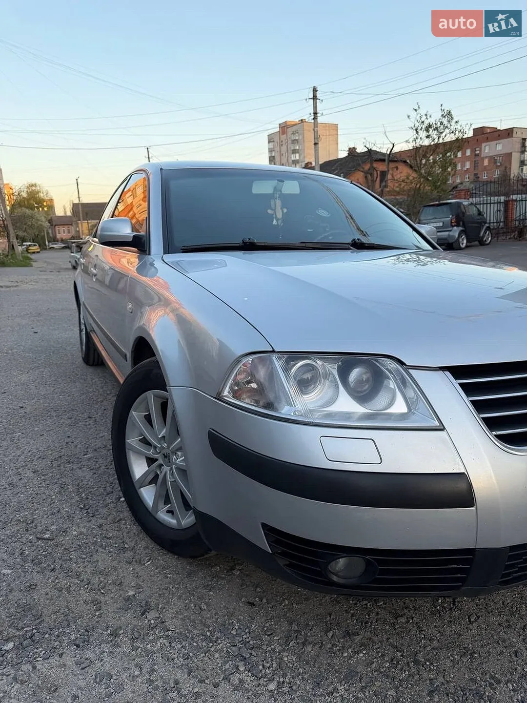 Volkswagen Passat 2003 VIN WVWZZZ3BZ3P354741 фото оголошення 5 з 39