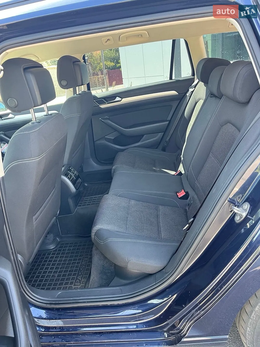 2015 Volkswagen Passat - мініатюра 4