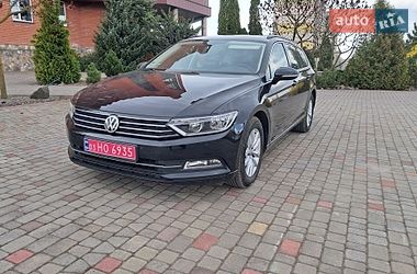 Універсал Volkswagen Passat 2018 в Нововолинську
