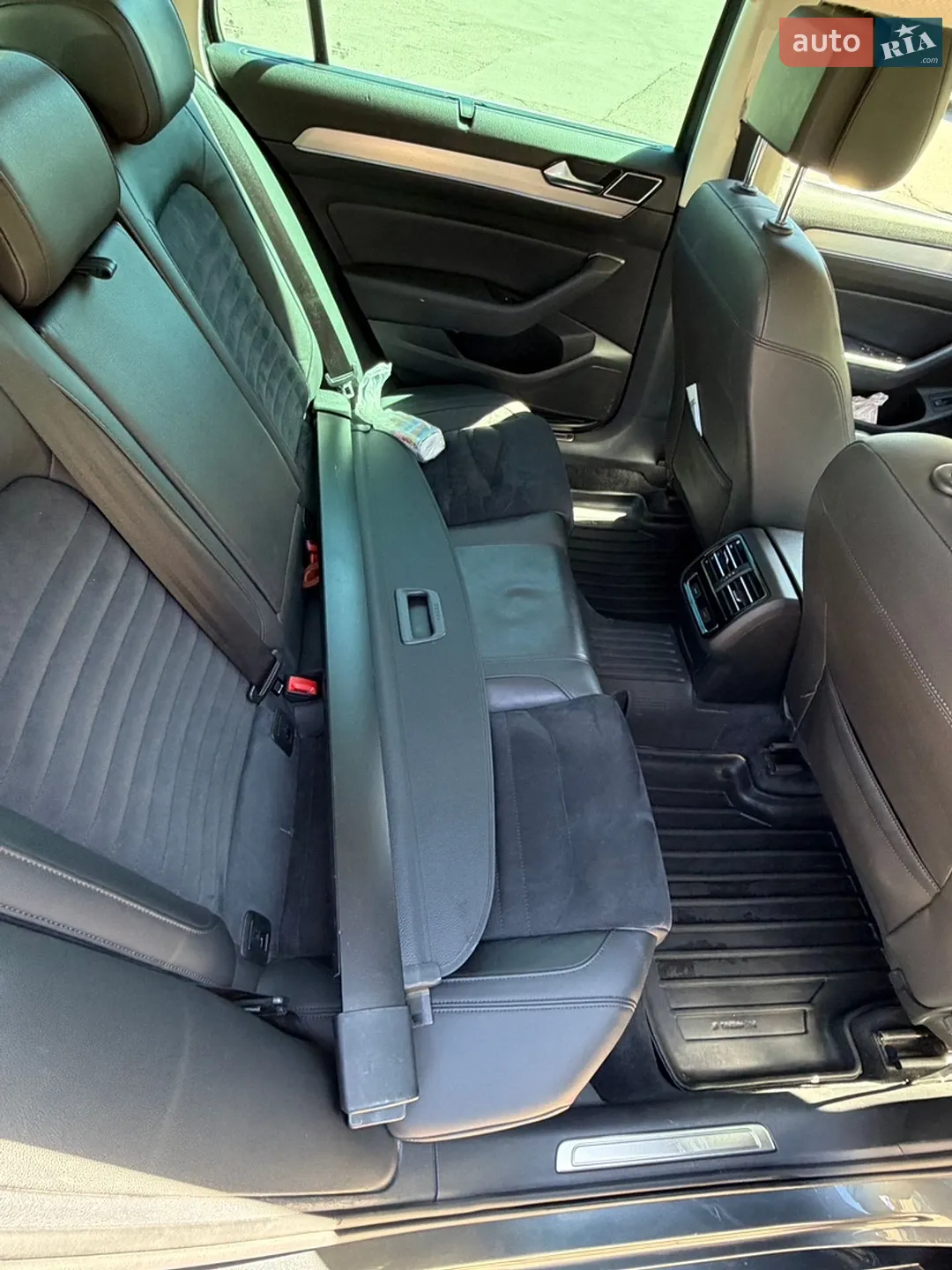 2016 Volkswagen Passat - мініатюра 19