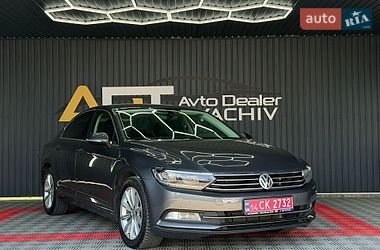 Седан Volkswagen Passat 2016 в Тячеві