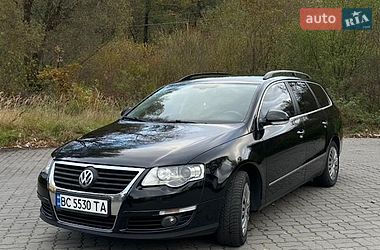Універсал Volkswagen Passat 2009 в Моршині