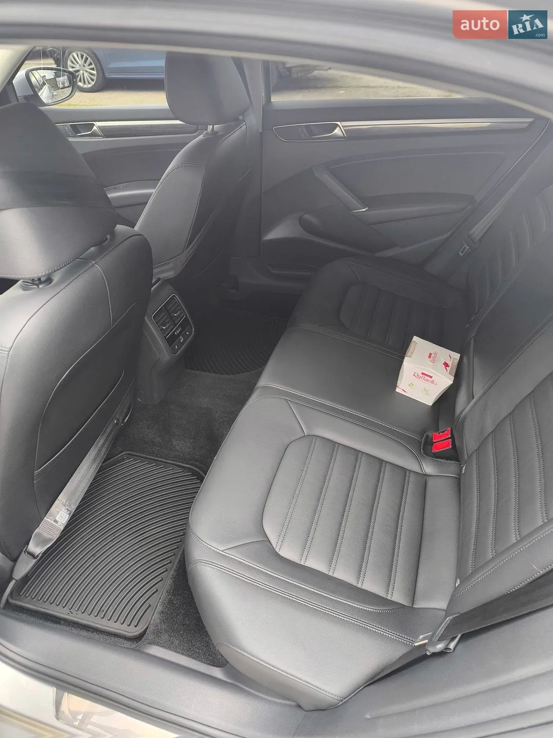 2017 Volkswagen Passat - мініатюра 20